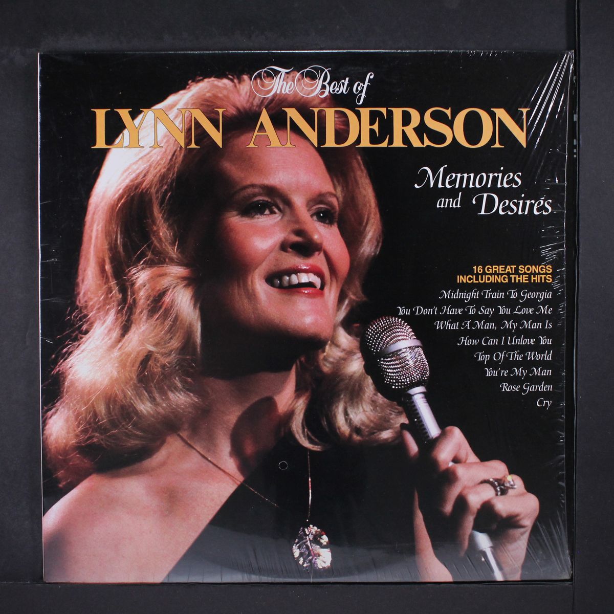 memories & desires, the best of by LYNN ANDERSON
