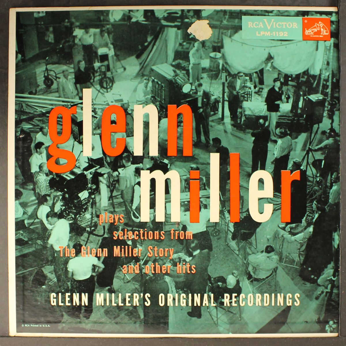 plays selections from the glenn miller story by GLENN MILLER