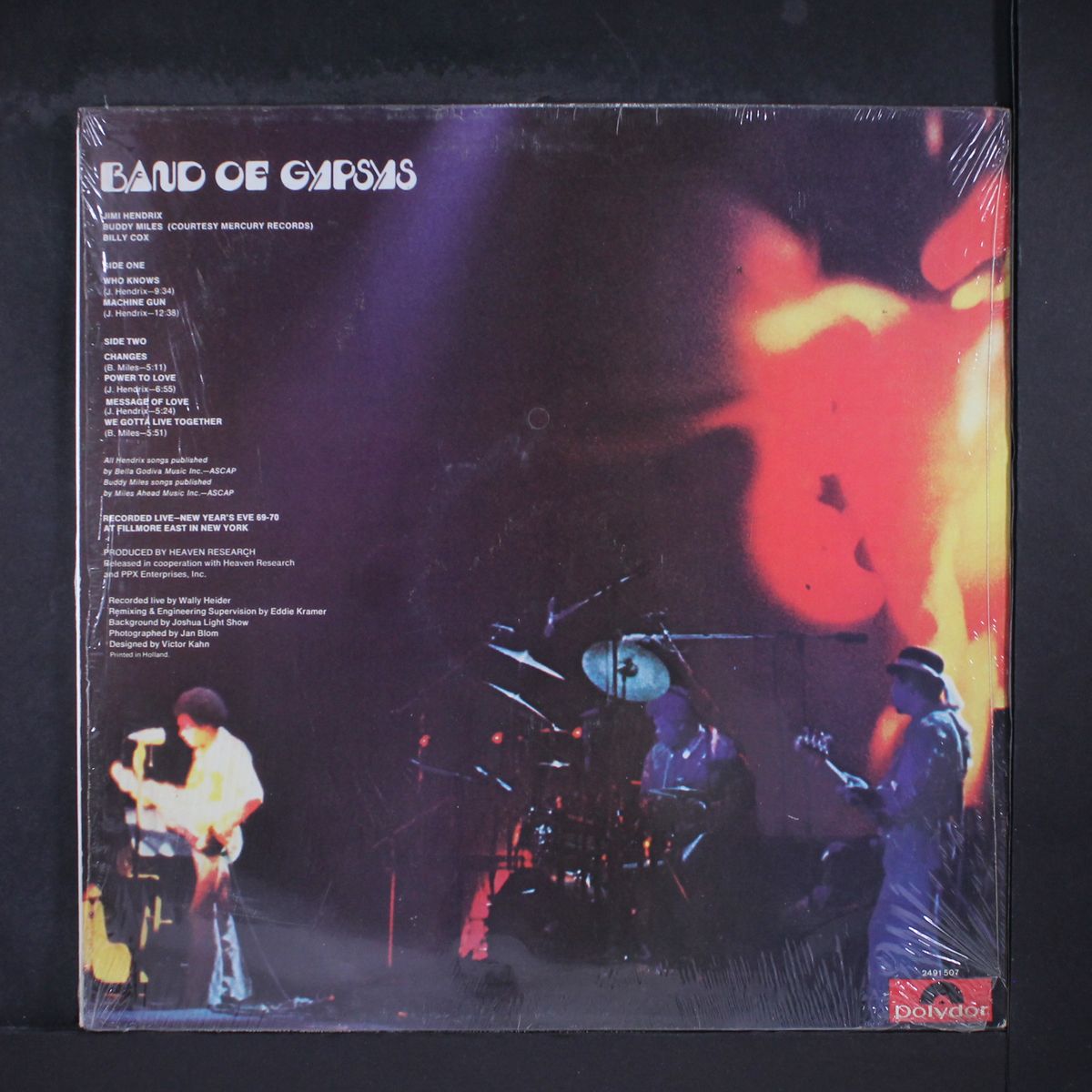 band of gypsys by JIMI HENDRIX