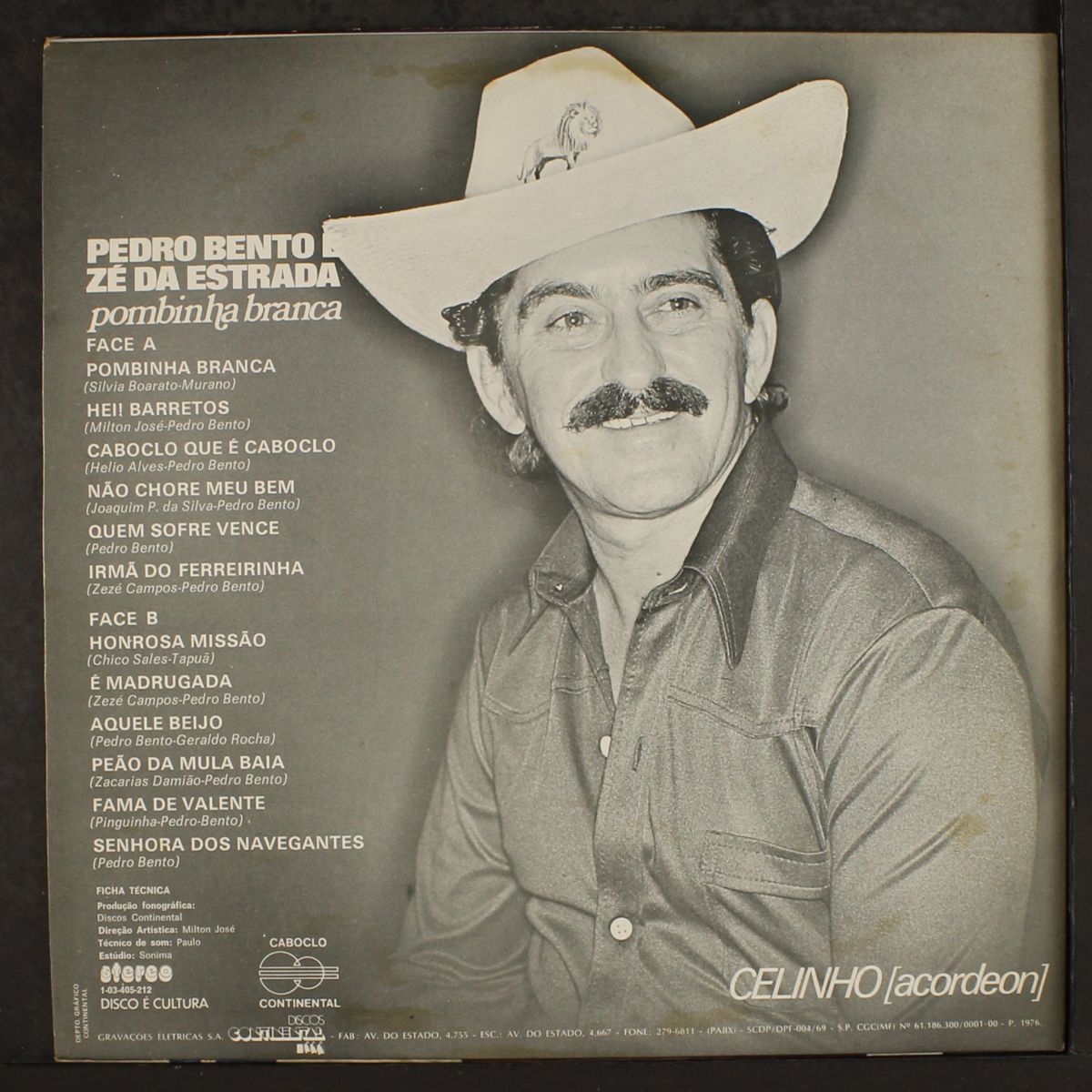 pombinha branca by PEDRO BENTO & ZE DA ESTRADA