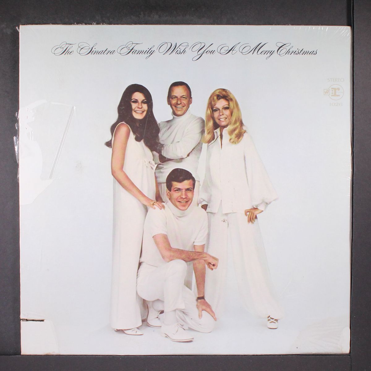 wish you a merry christmas by SINATRA FAMILY