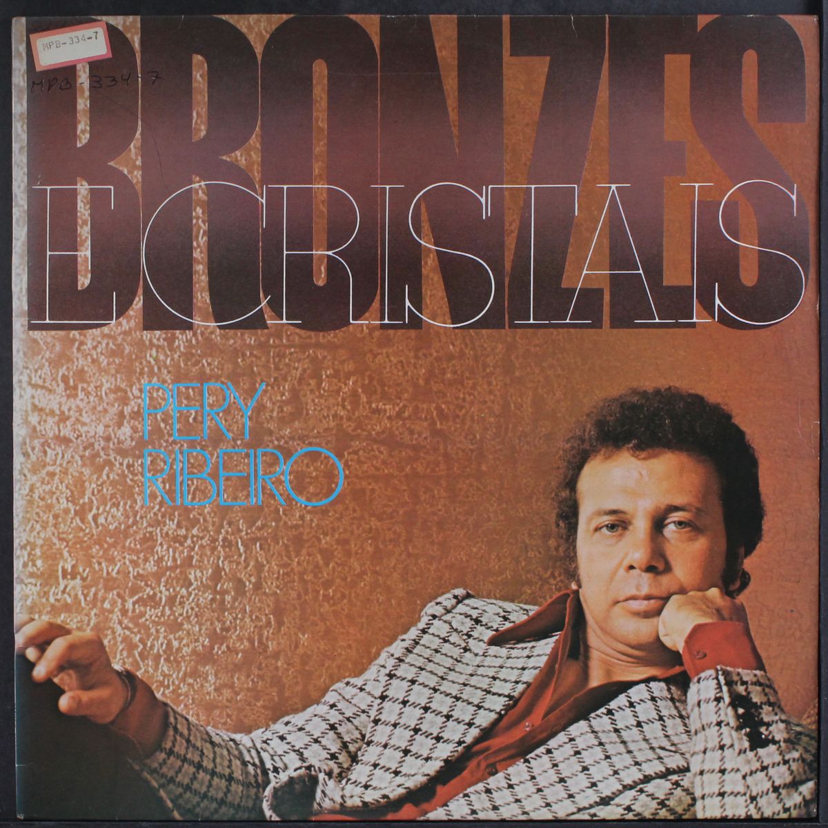 bronzes e cristais by PERY RIBEIRO
