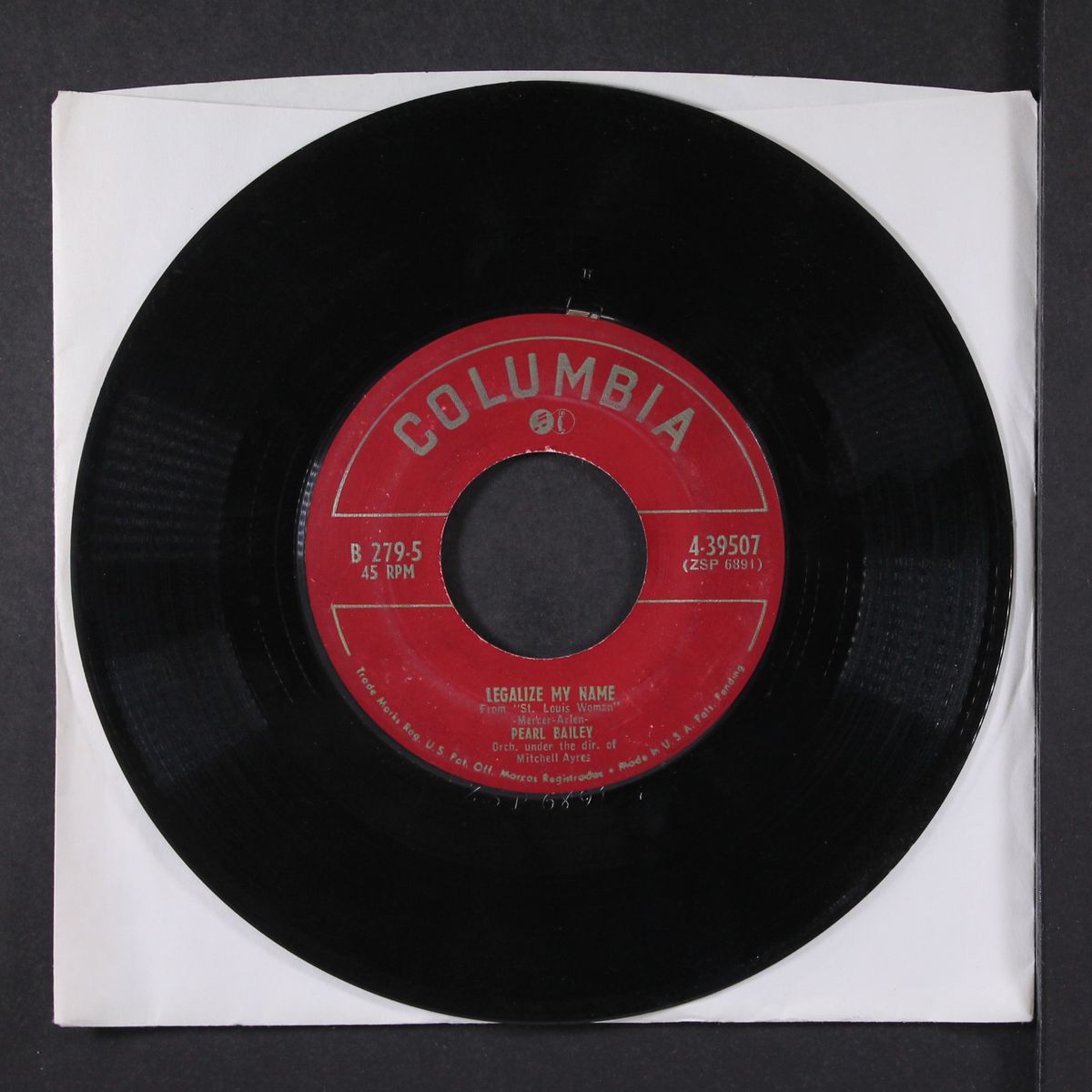 entertains by PEARL BAILEY