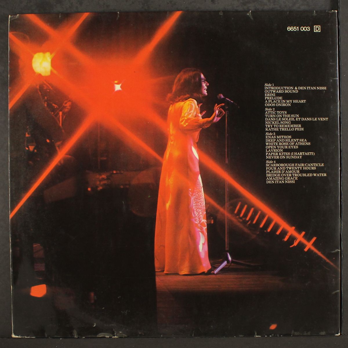 in concert by NANA MOUSKOURI