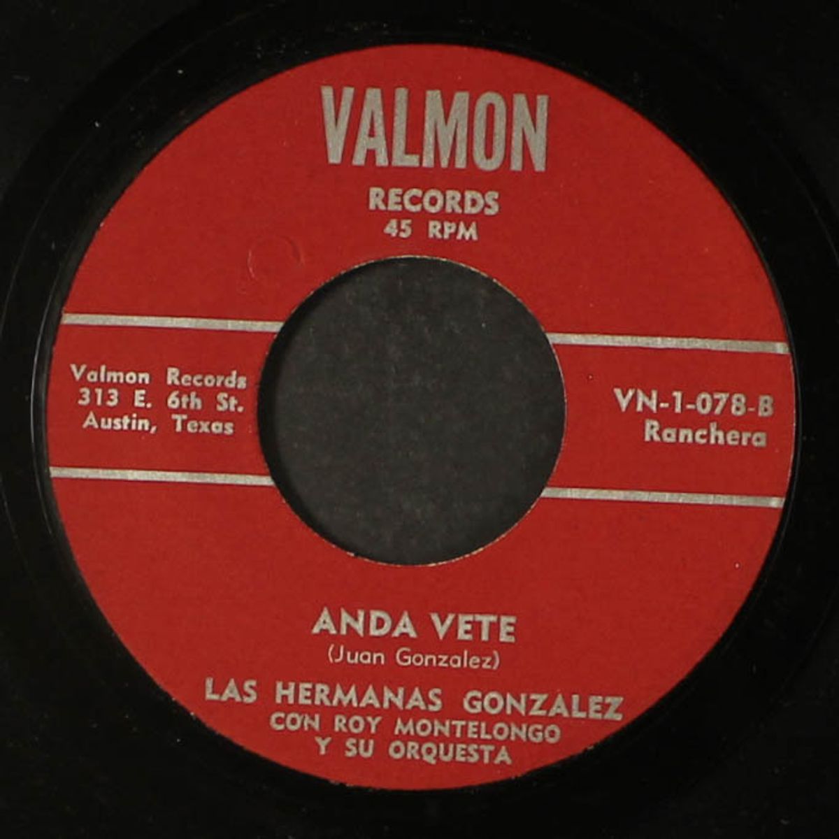 viejas escalereras / anda vete by ROY MONTELONGO / LAS HERMANAS GONZALEZ