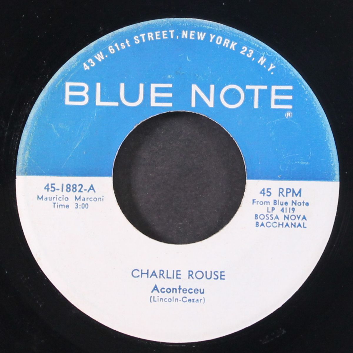 aconteceu / in martinique by CHARLIE ROUSE