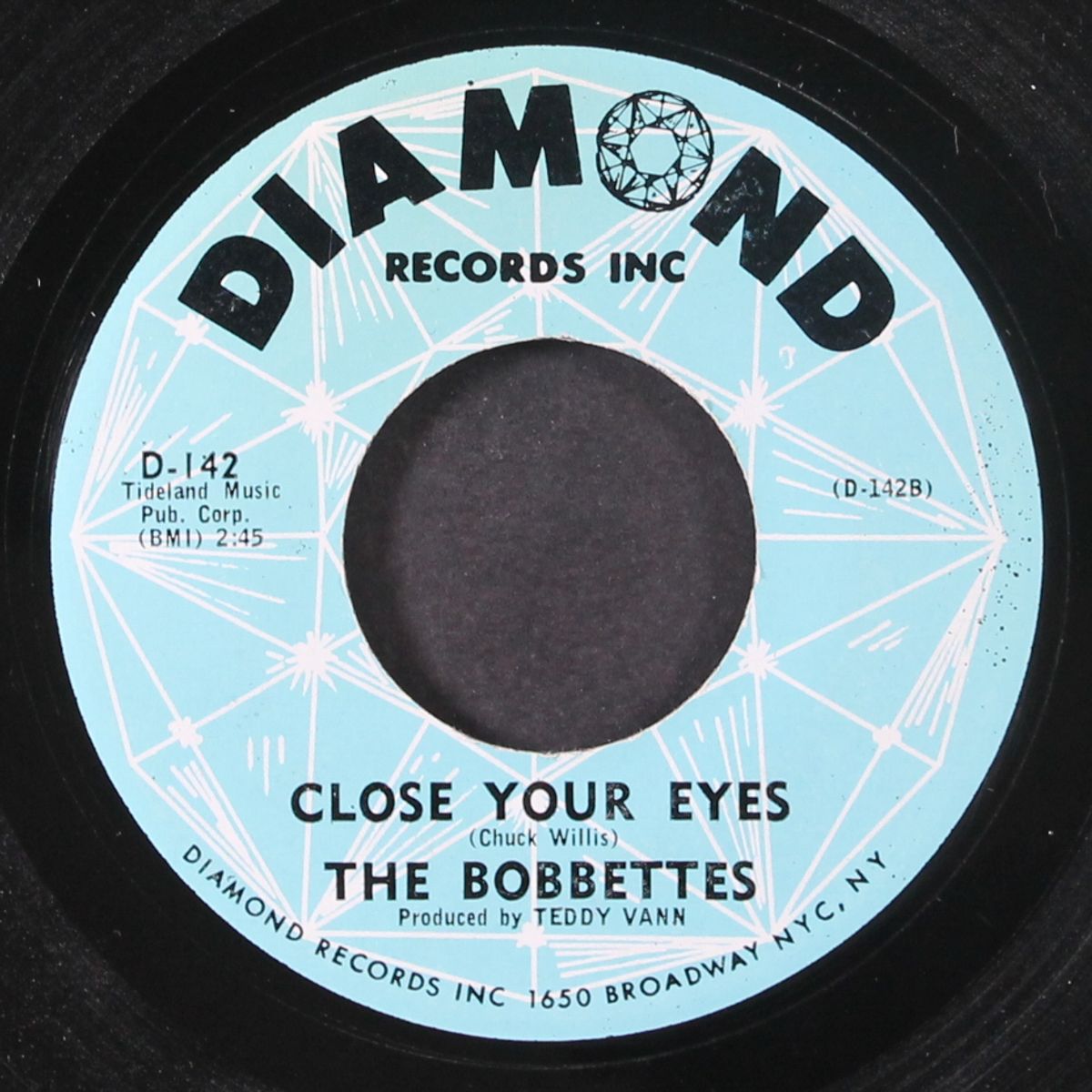close your eyes / somebody bad stole de wedding bell by BOBBETTES