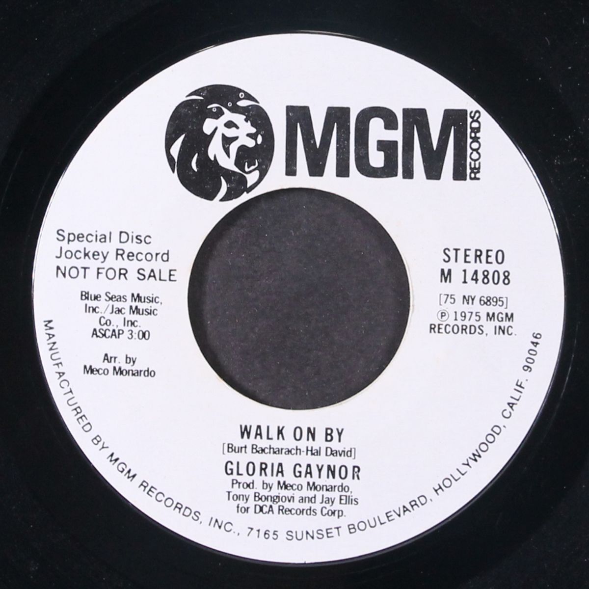 walk on by / mono by GLORIA GAYNOR