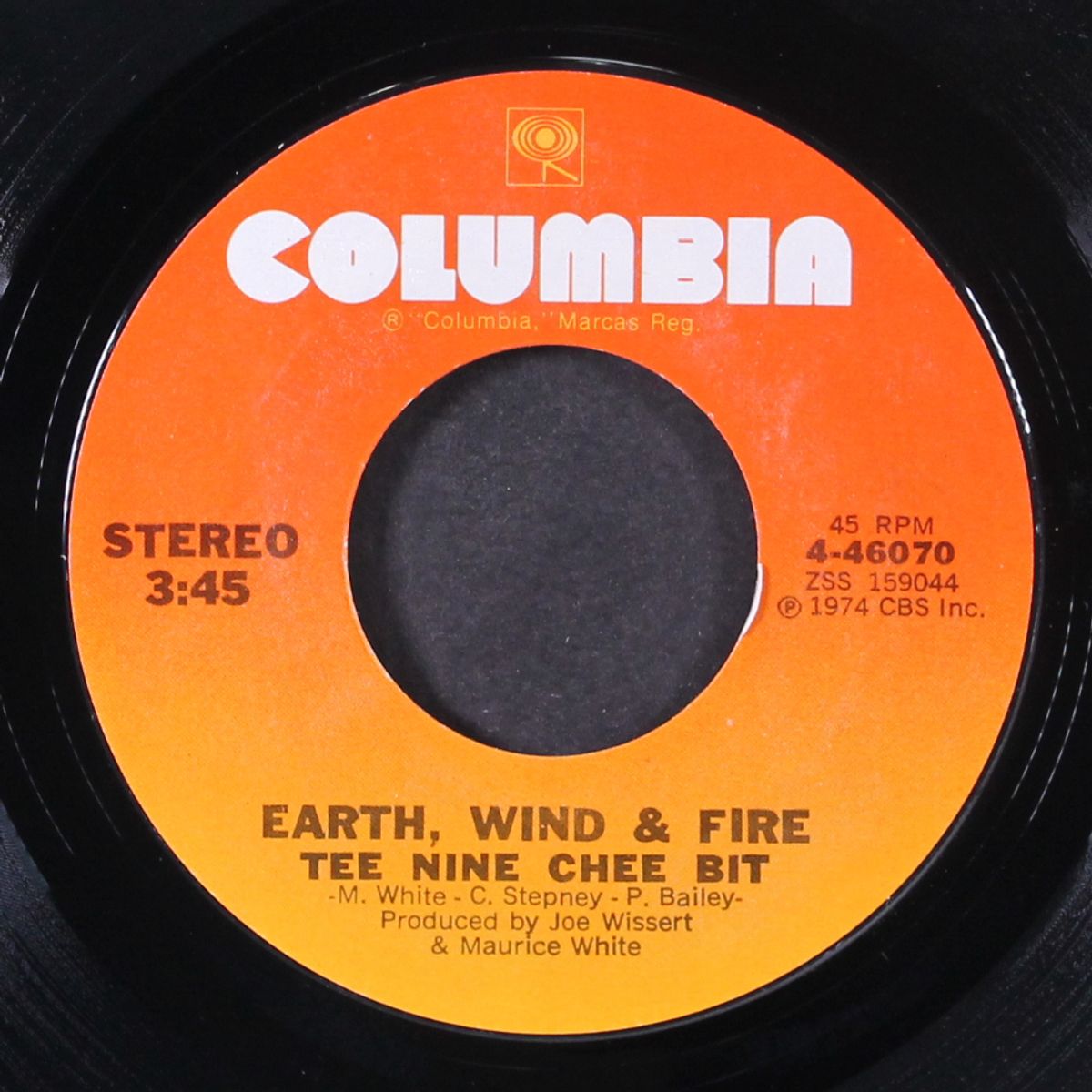 kalimba story / tee nine chee bit by EARTH, WIND & FIRE