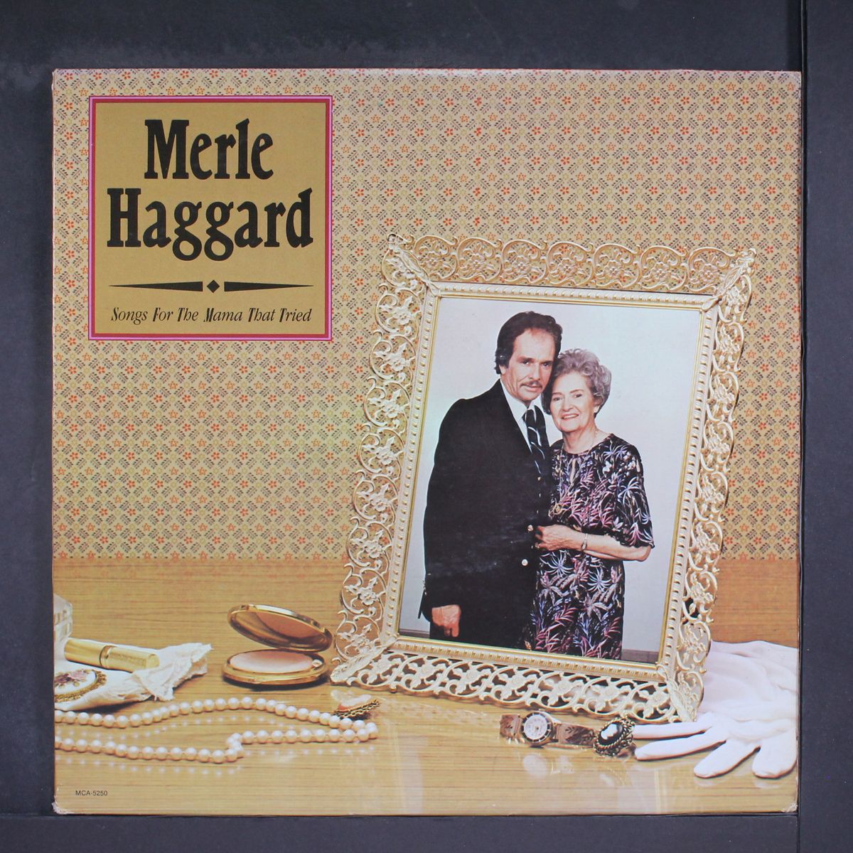 songs for the mama that tried by MERLE HAGGARD