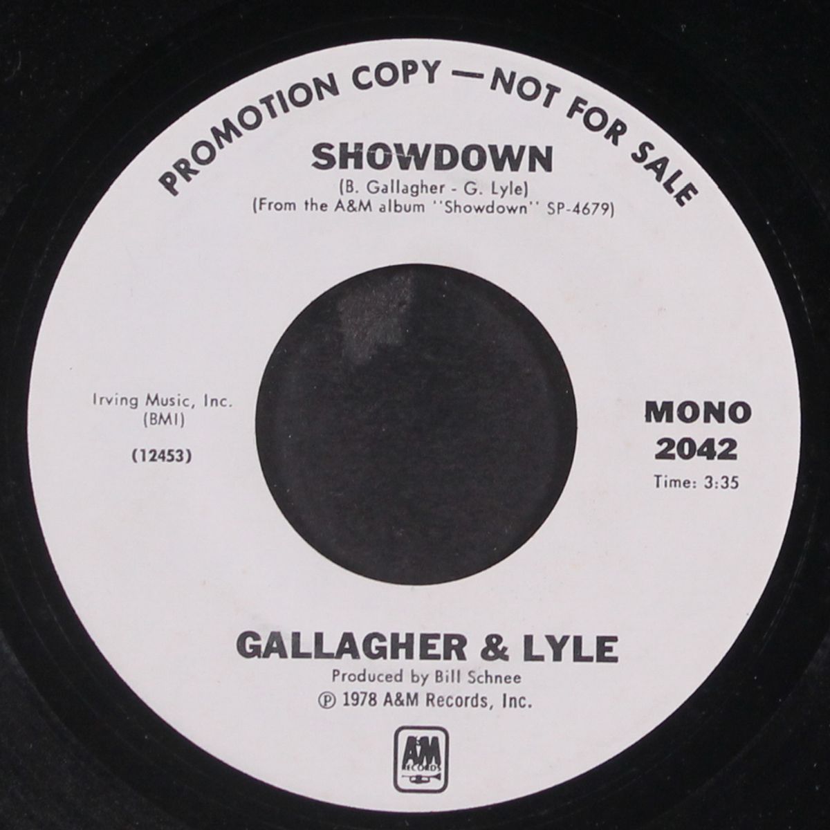 showdown / mono by GALLAGHER & LYLE