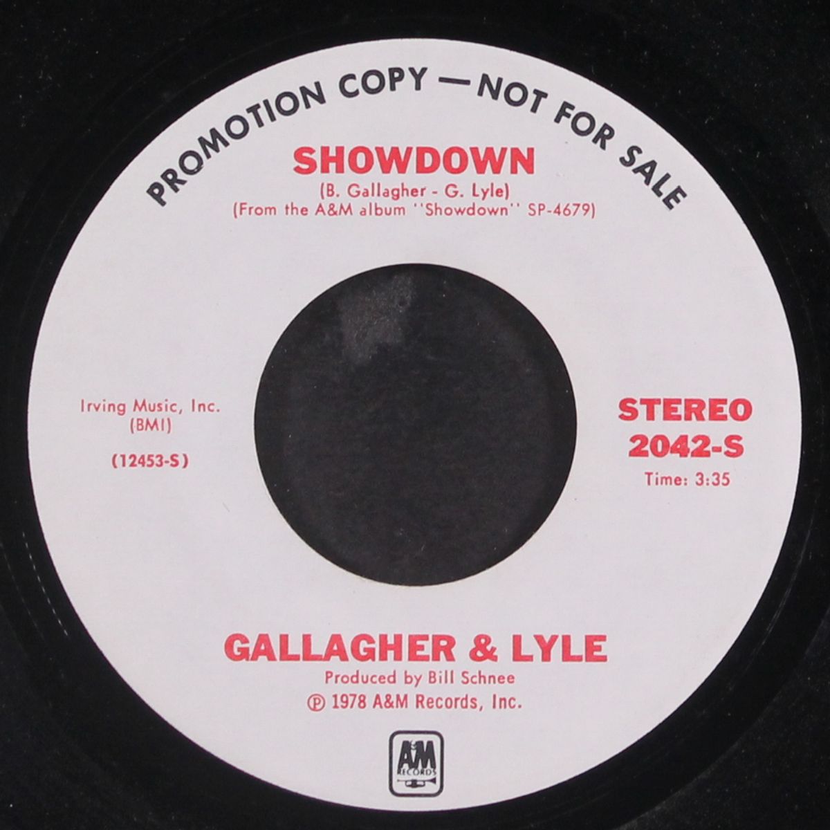 showdown / mono by GALLAGHER & LYLE