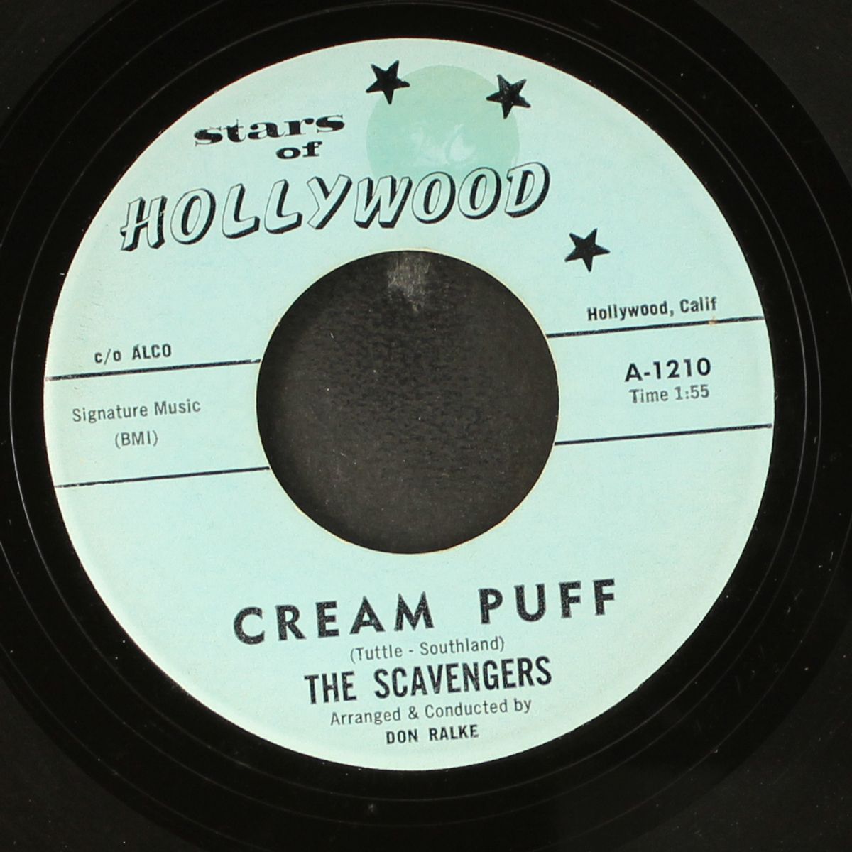 shot gun / cream puff by SCAVENGERS