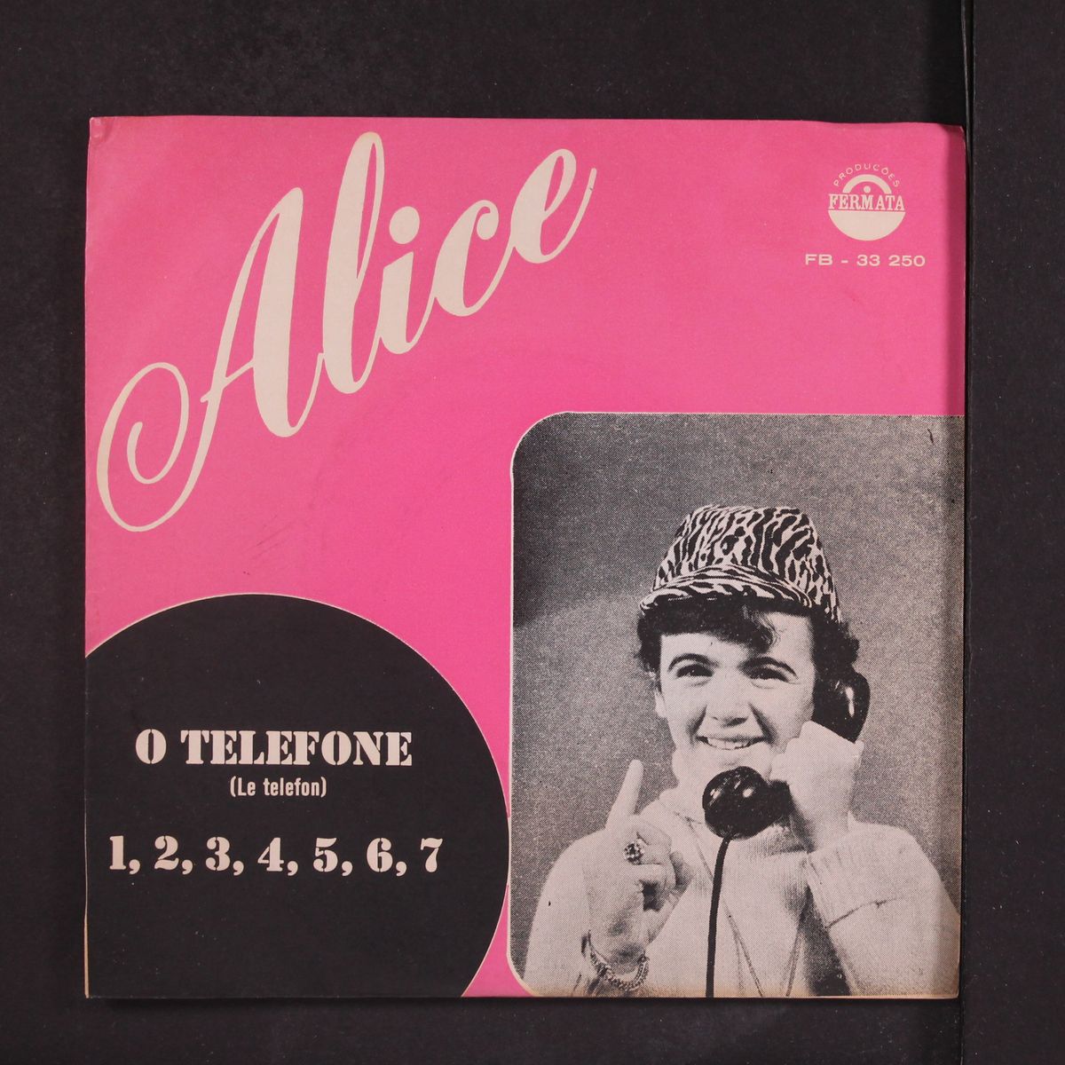 o telefone / 1, 2, 3, 4, 5, 6, 7 by ALICE