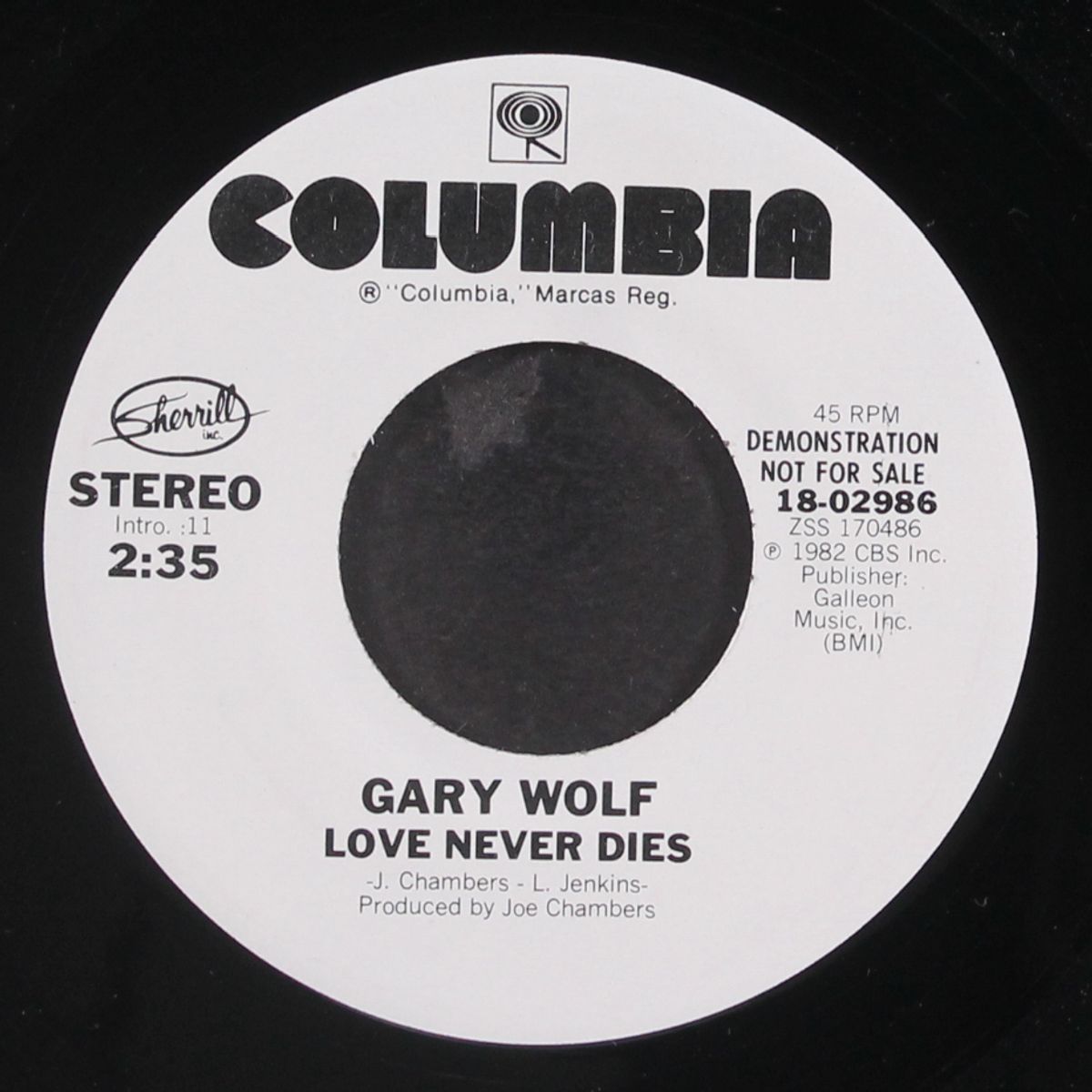 love never dies / same by GARY WOLF
