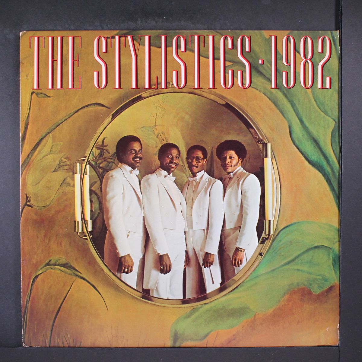 1982 by STYLISTICS