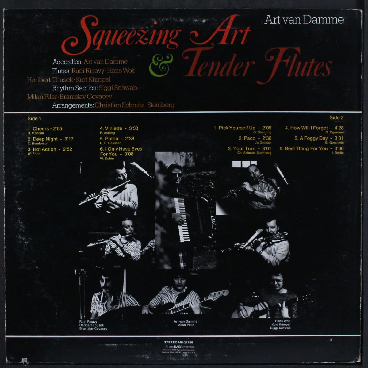 squeezing art & tender flutes by ART VAN DAMME