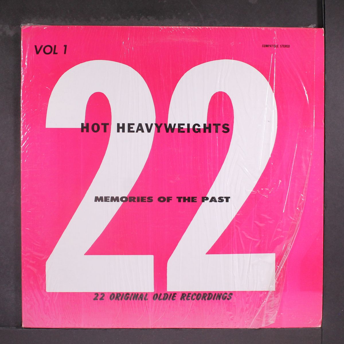 22 hot heavyweights by VARIOUS