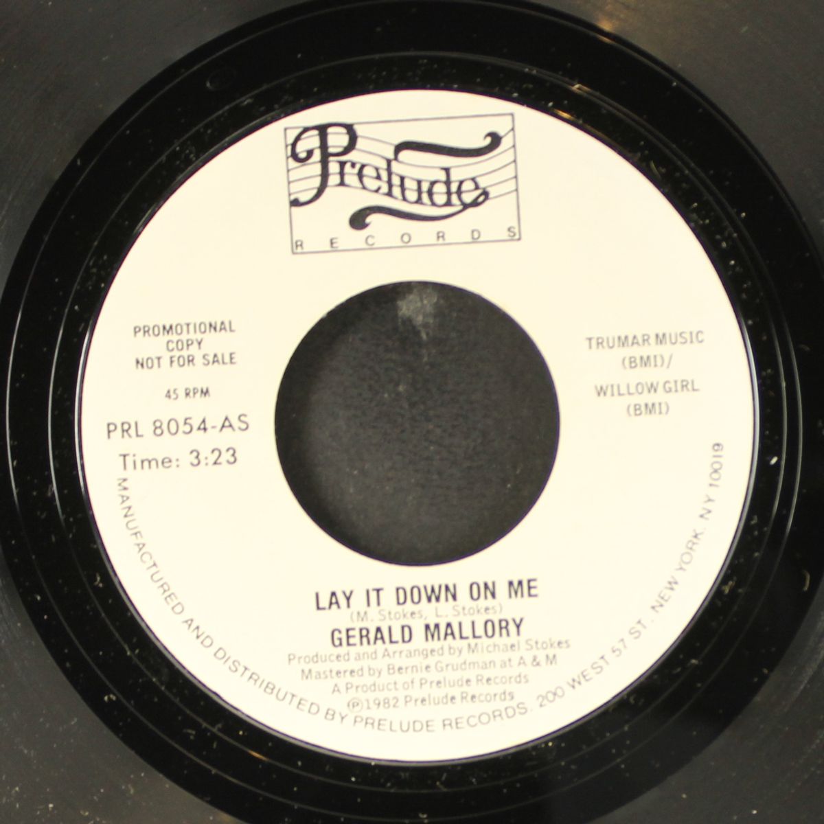 lay it down on me / same by GERALD MALLORY
