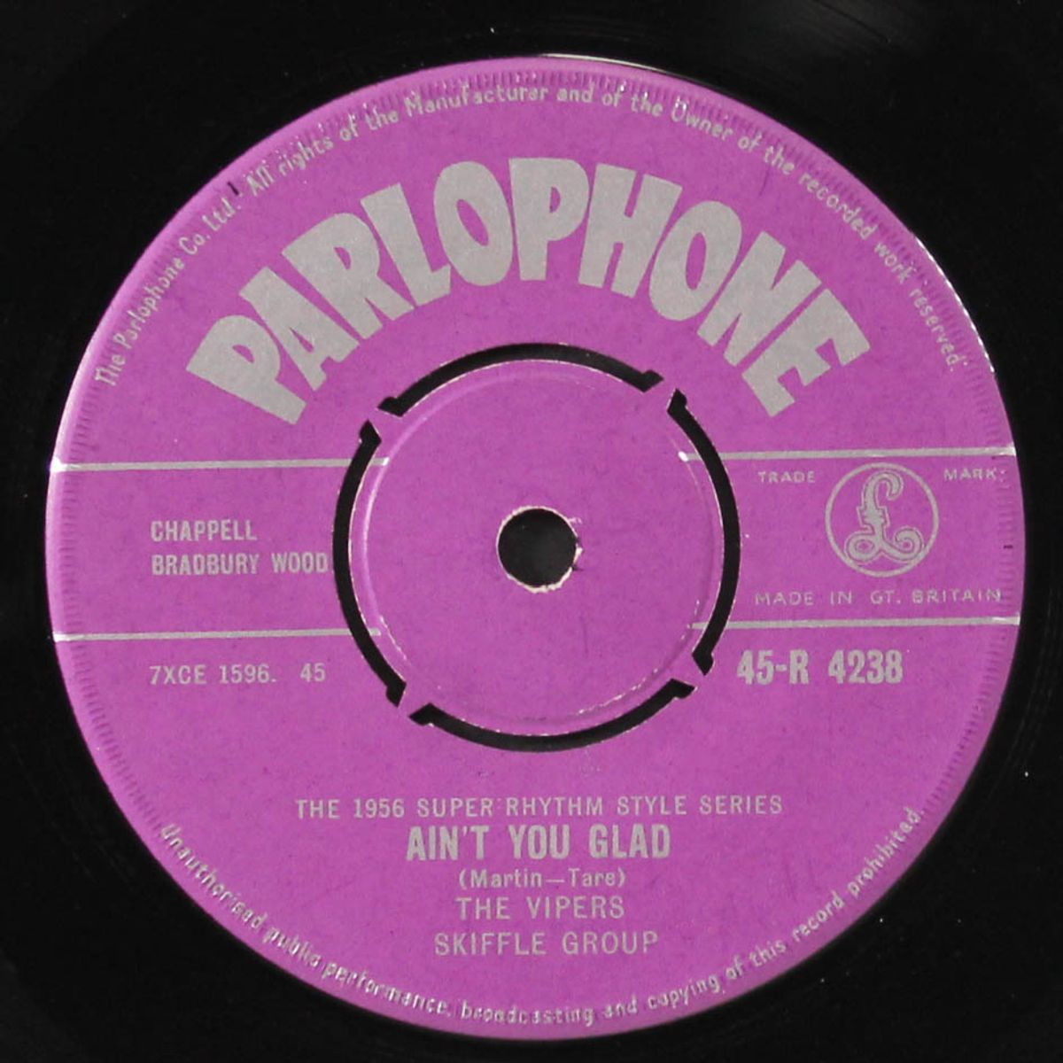 ain't you glad / pick a bale of cotton by VIPERS SKIFFLE GROUP