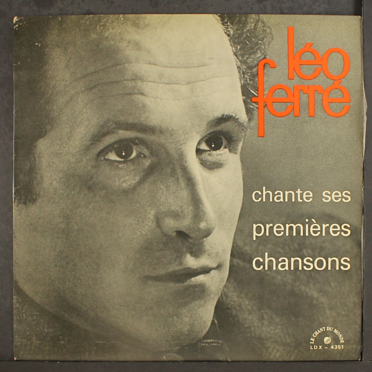 chante ses premieres chansons by LEO FERRE