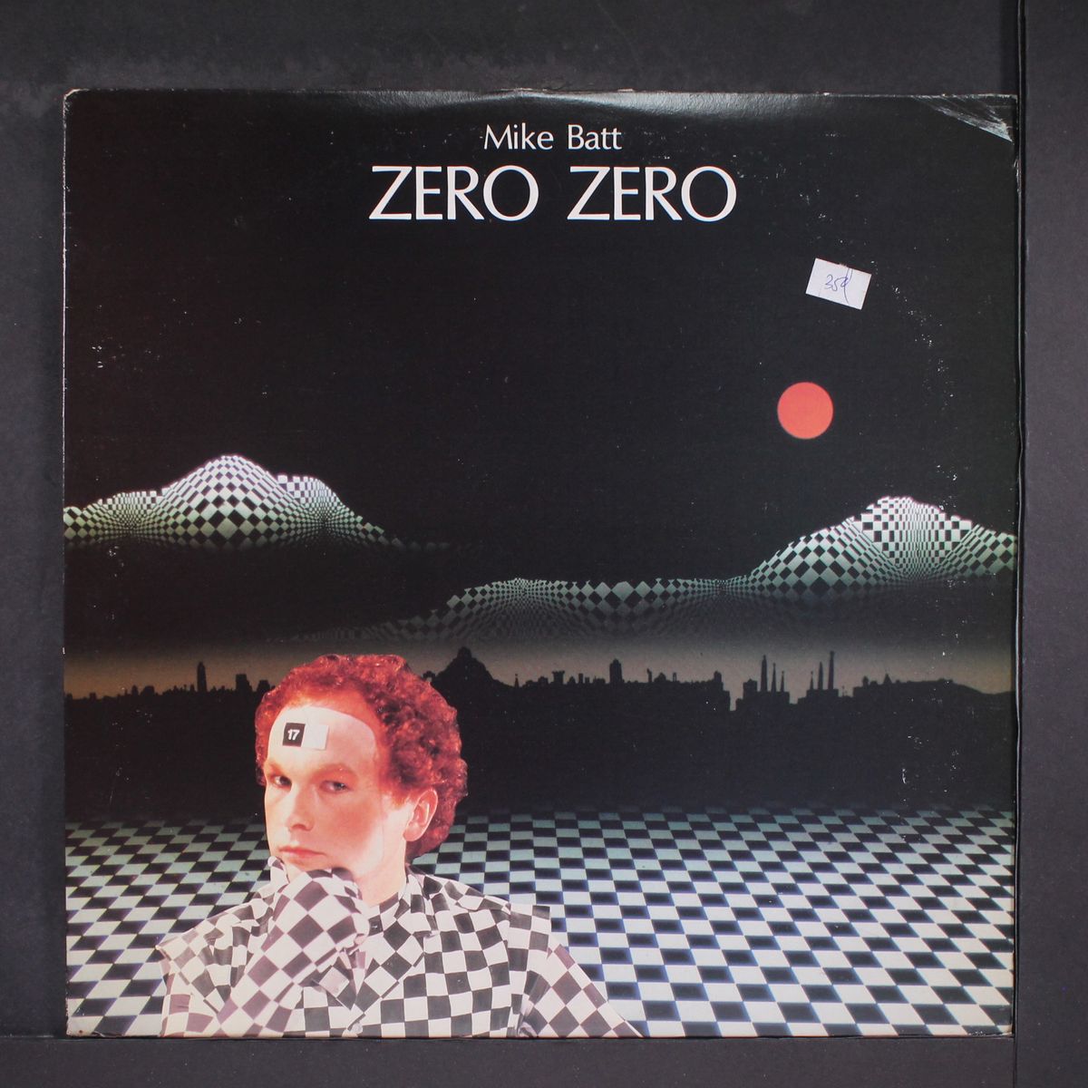 zero zero by MIKE BATT