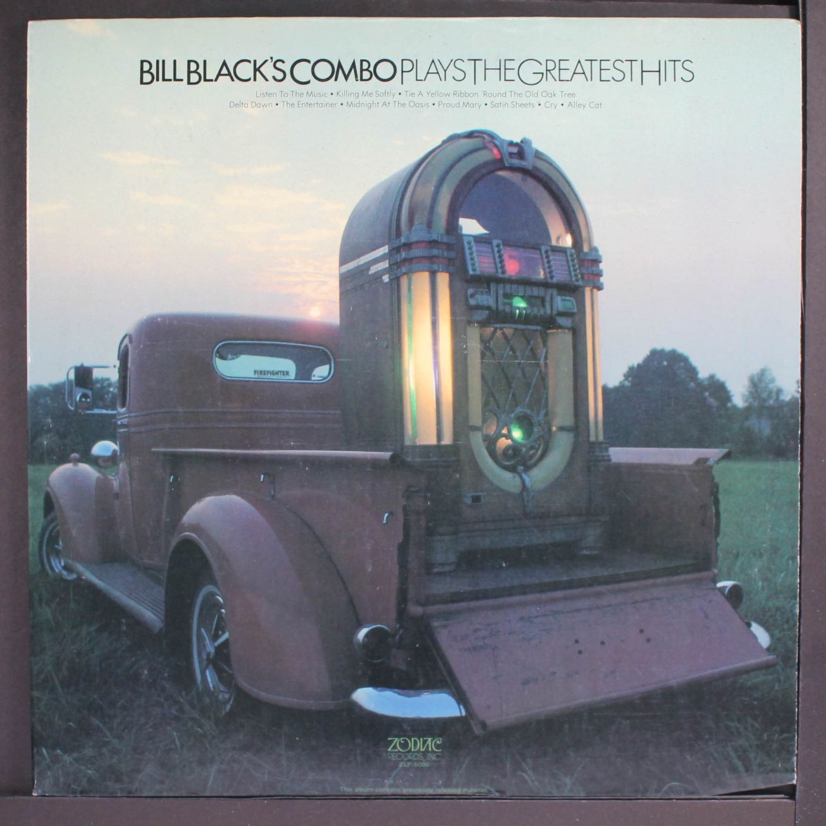 plays the greatest hits by BILL BLACK'S COMBO