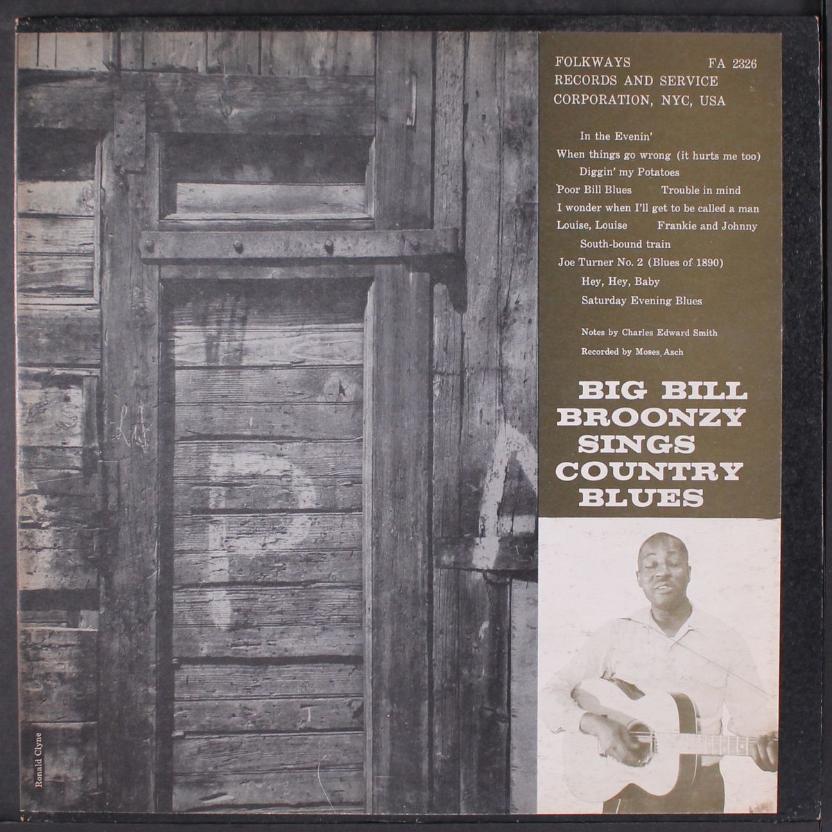 sings country blues by BIG BILL BROONZY