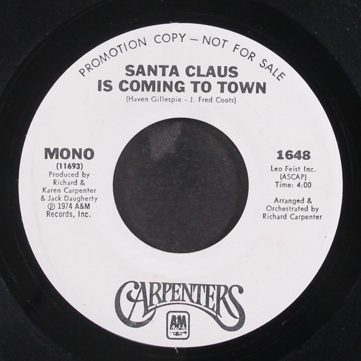 santa claus is coming to town by CARPENTERS