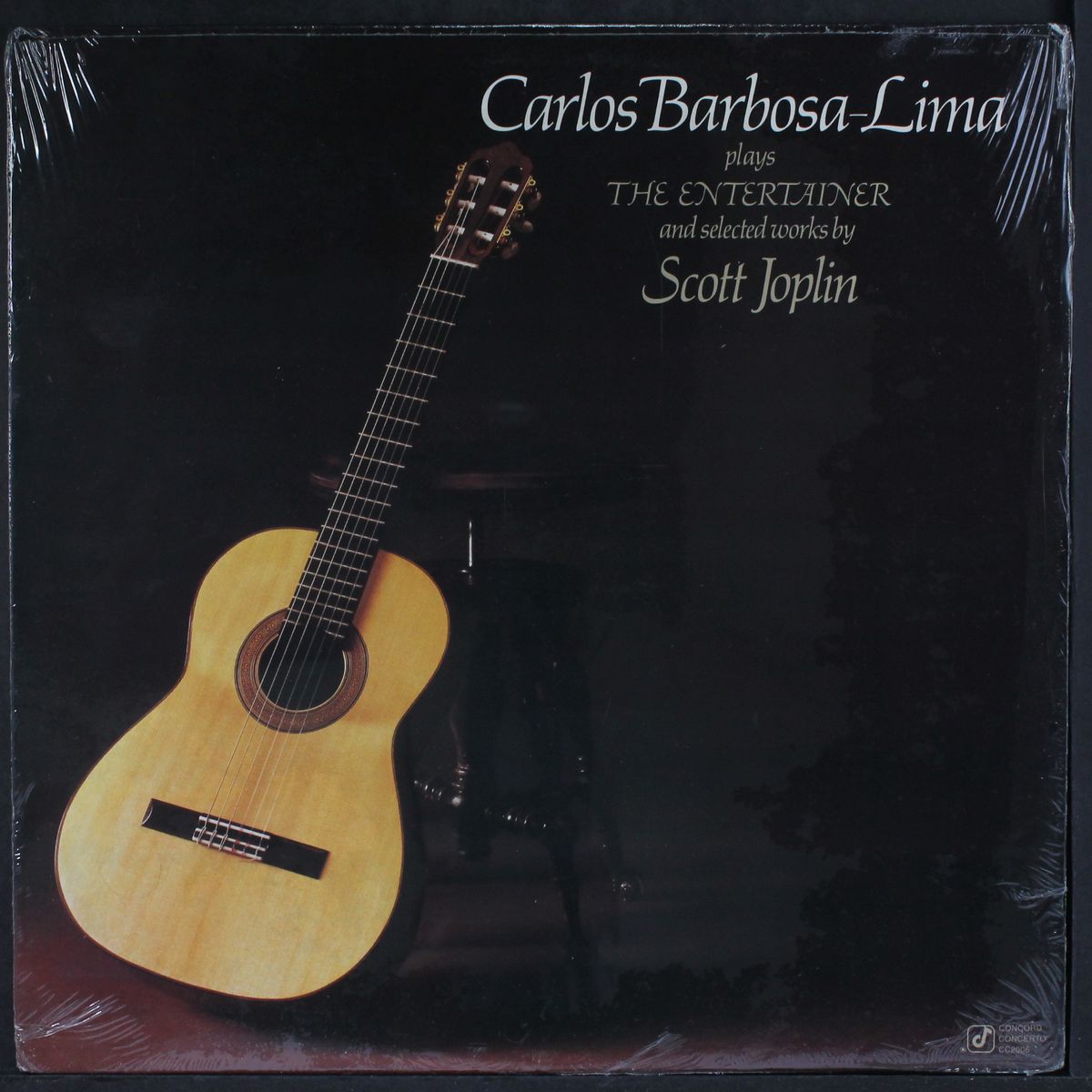 plays the entertainer by CARLOS BARBOSA-LIMA