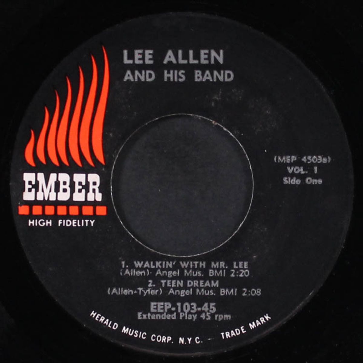 walkin' with mr. lee by LEE ALLEN