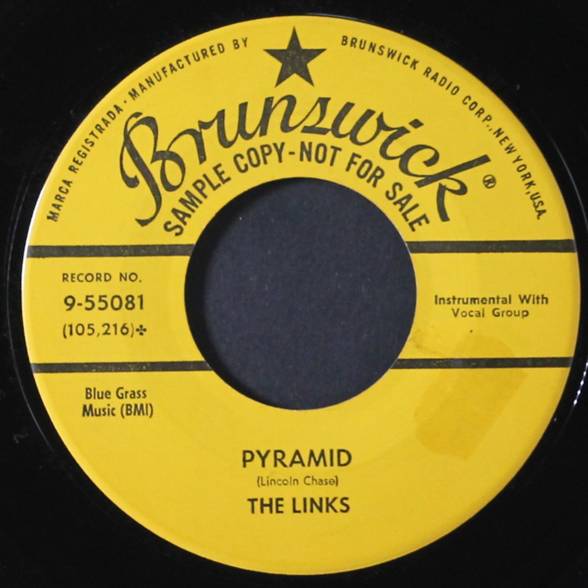 pyramid / scraunch by LINKS