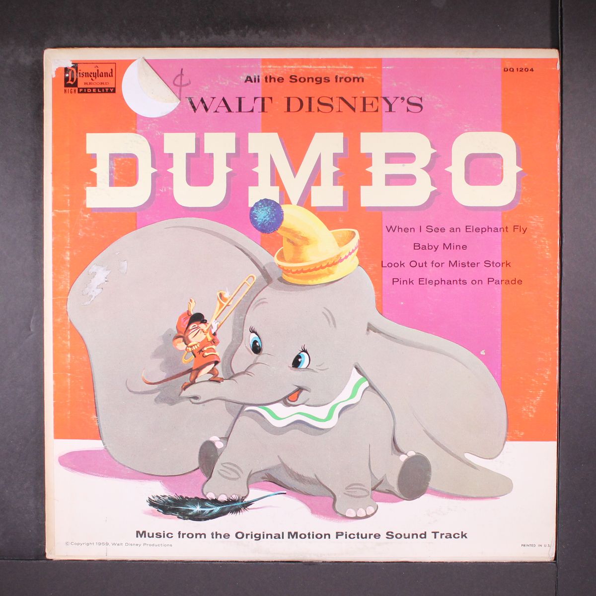 dumbo by WALT DISNEY