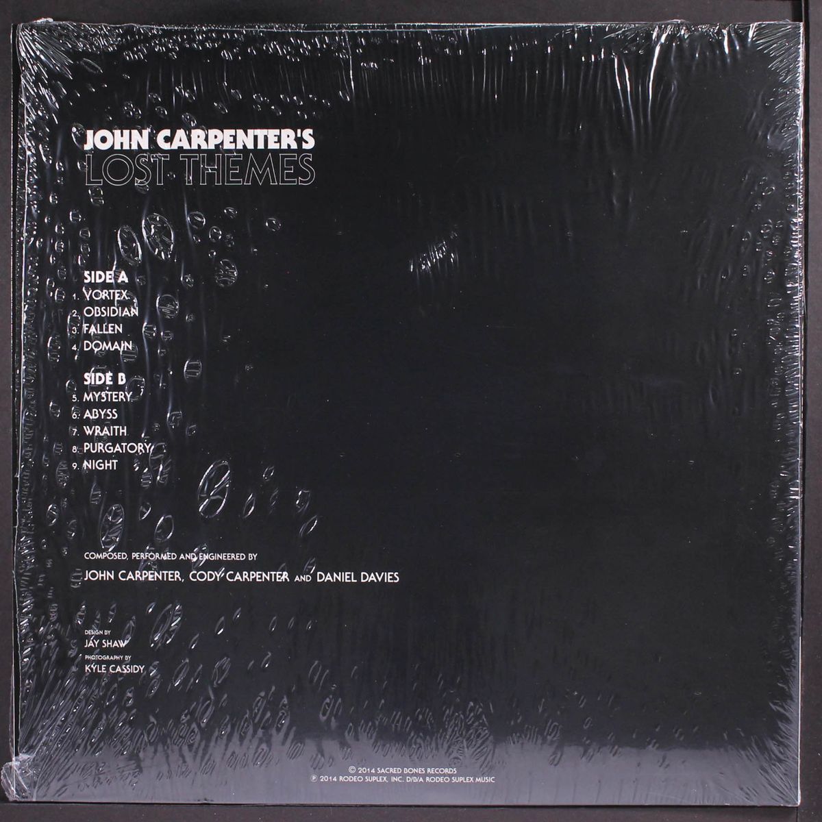 lost themes by JOHN CARPENTER