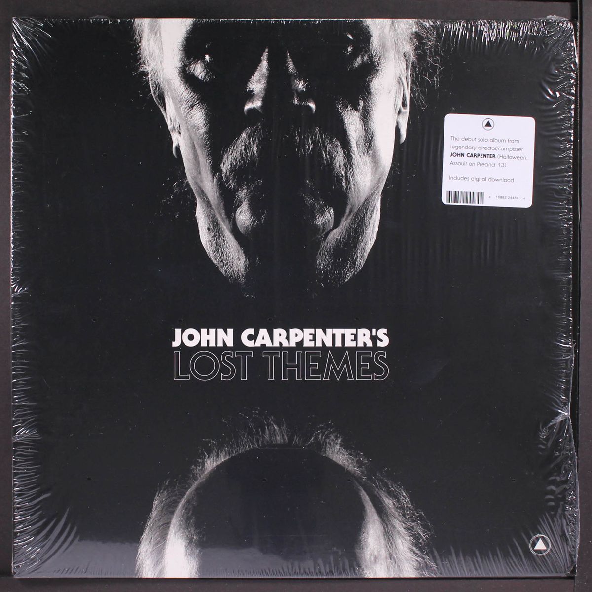 lost themes by JOHN CARPENTER