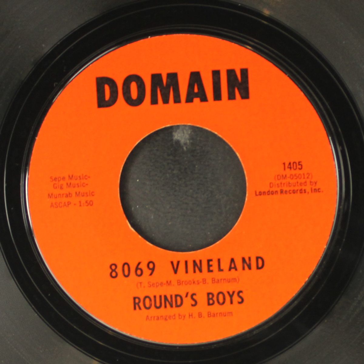 the roundest of them all / 8069 vineland by ROUND ROBIN