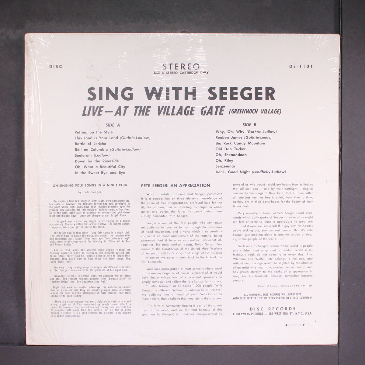sing with seeger! by PETE SEEGER