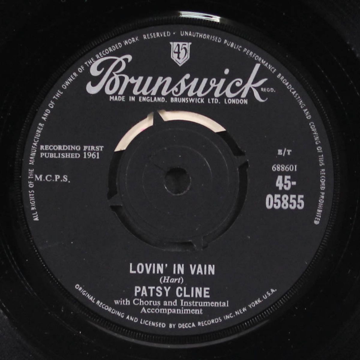 i fall to pieces / lovin' in vain by PATSY CLINE
