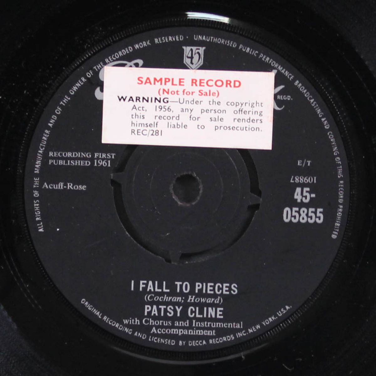 i fall to pieces / lovin' in vain by PATSY CLINE