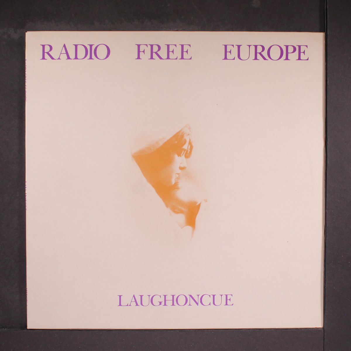 laughoncue by RADIO FREE EUROPE