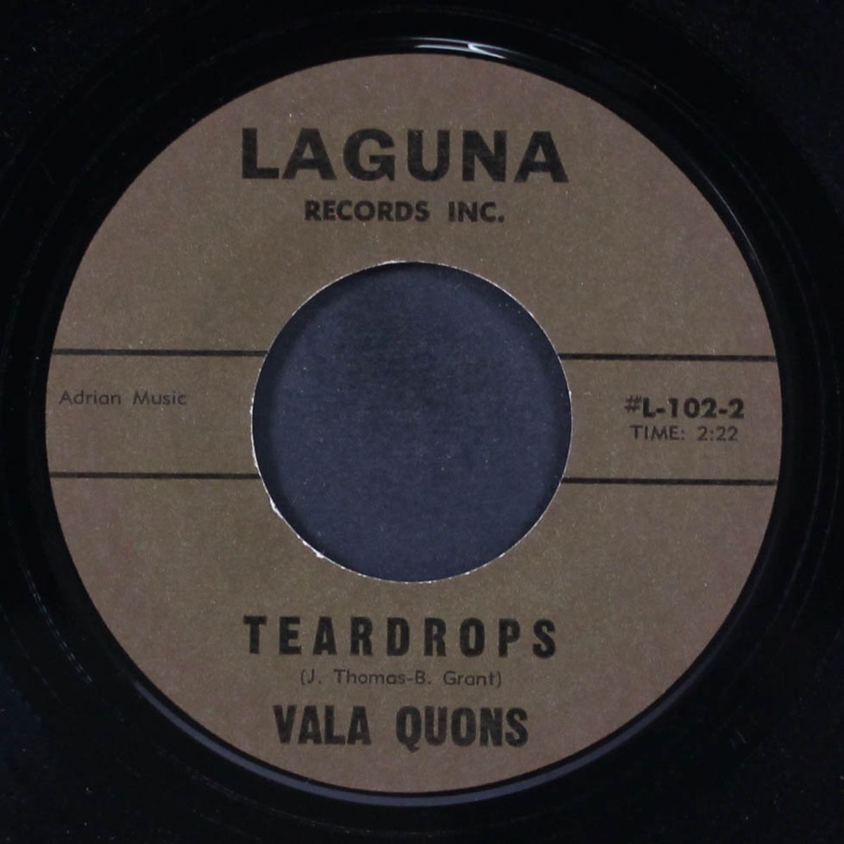 madelaine / teardrops by VALA QUONS