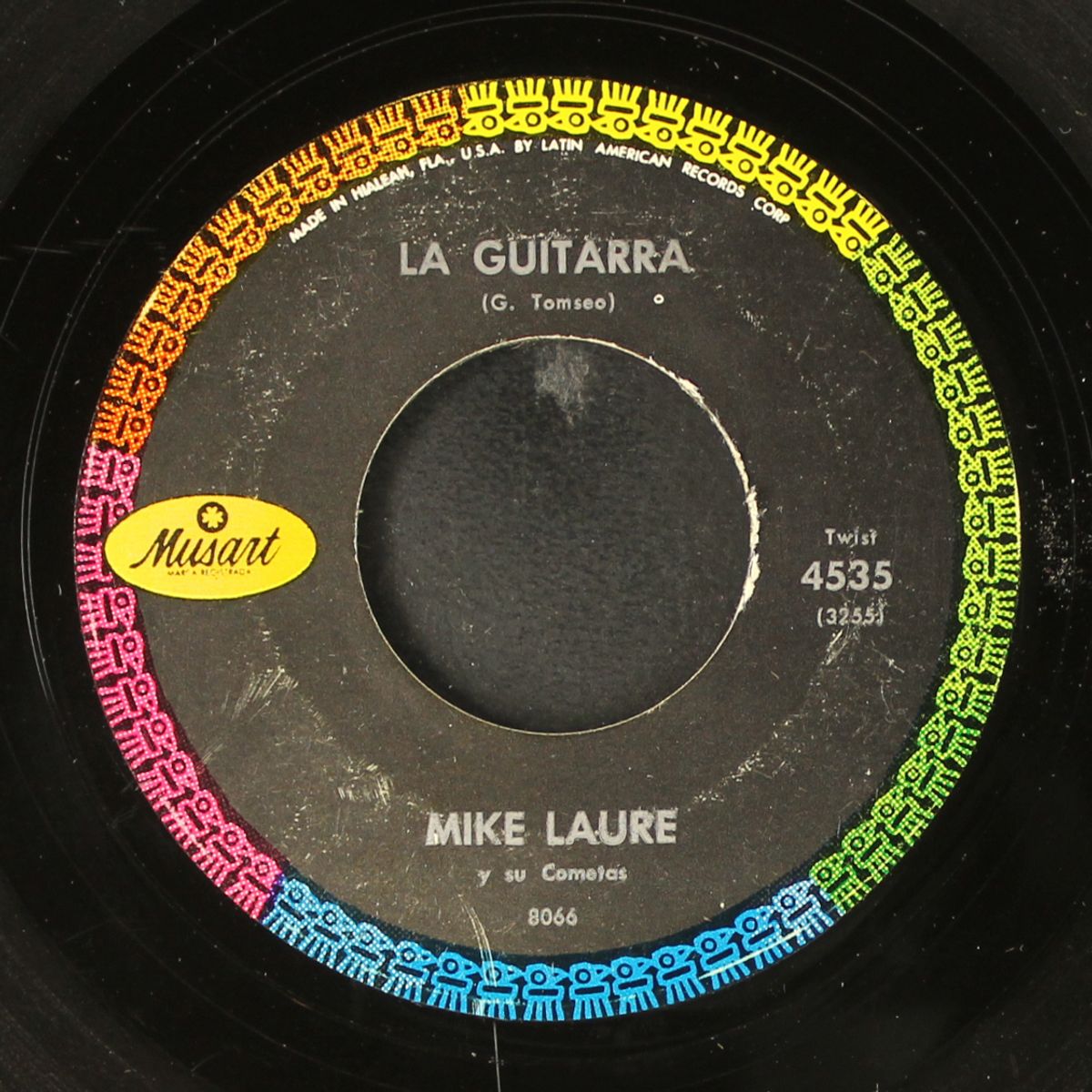 la guitarra / betty by MIKE LAURE