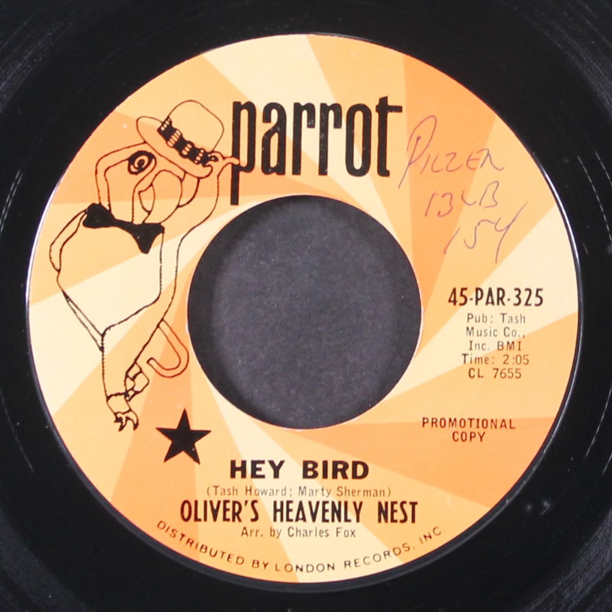 hey bird by OLIVER'S HEAVENLY NEST