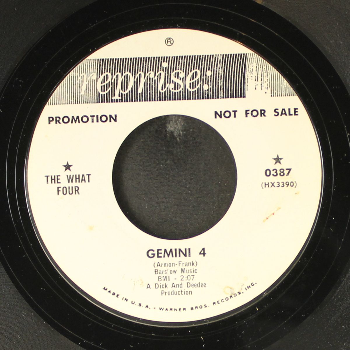 gemini 4 / night surf by WHAT FOUR