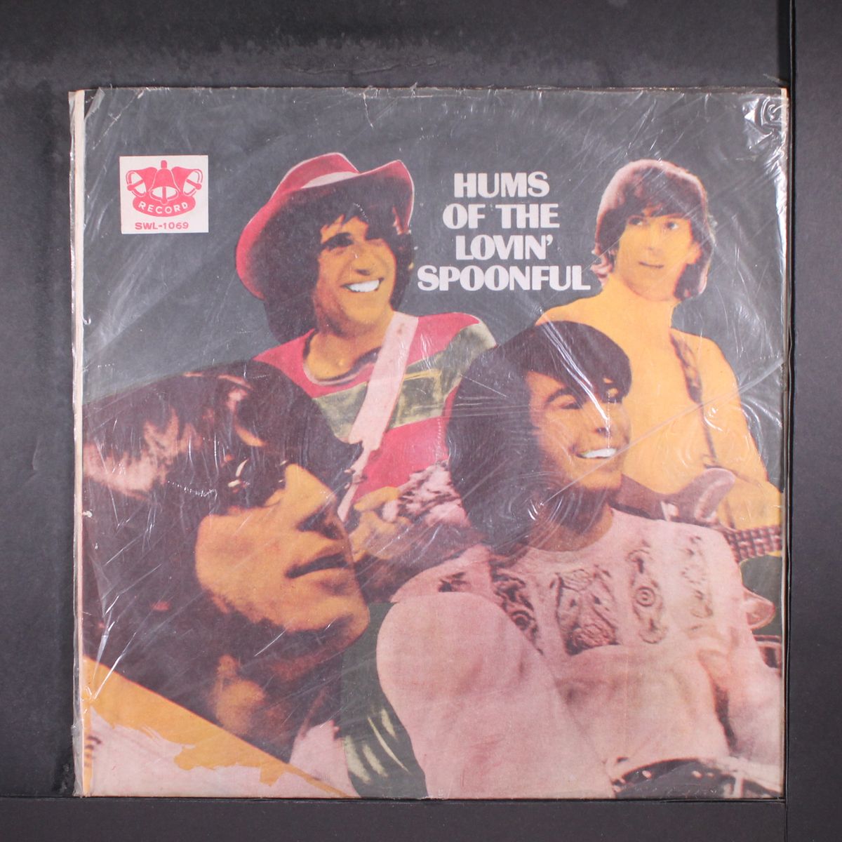 hums of by LOVIN' SPOONFUL
