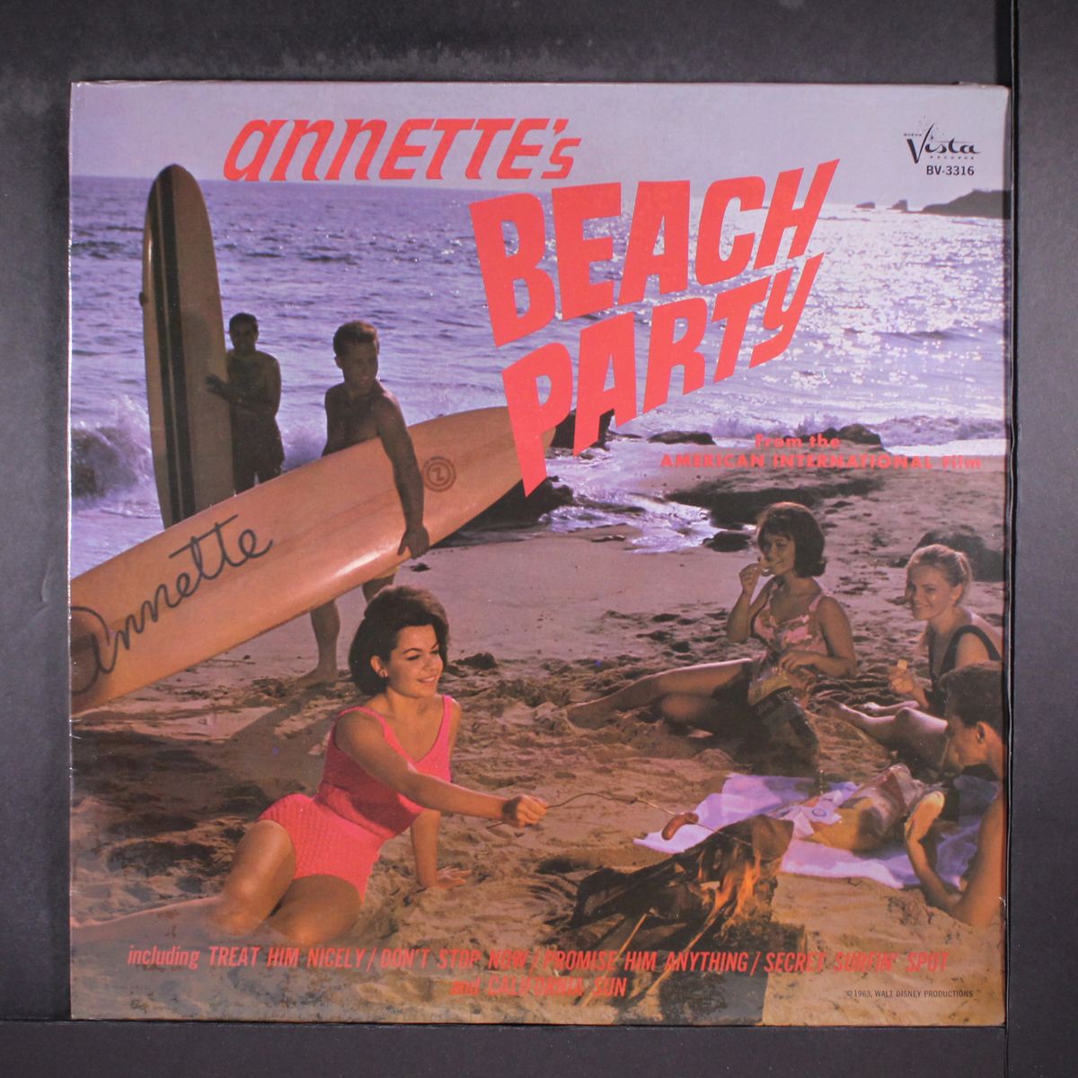 annette's beach party by ANNETTE
