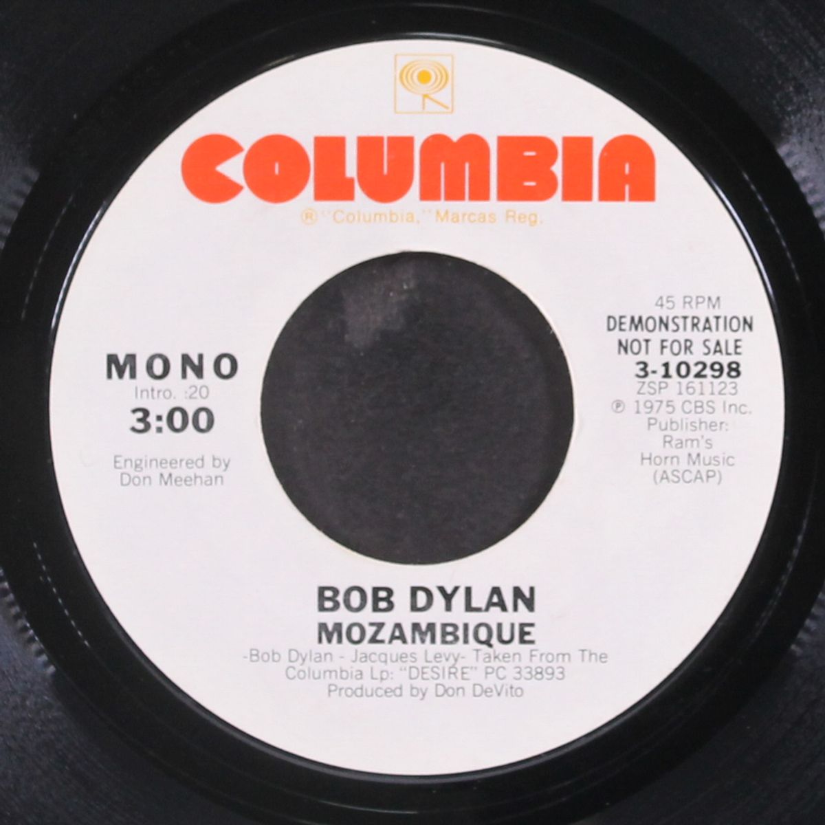 mozambique / mono by BOB DYLAN