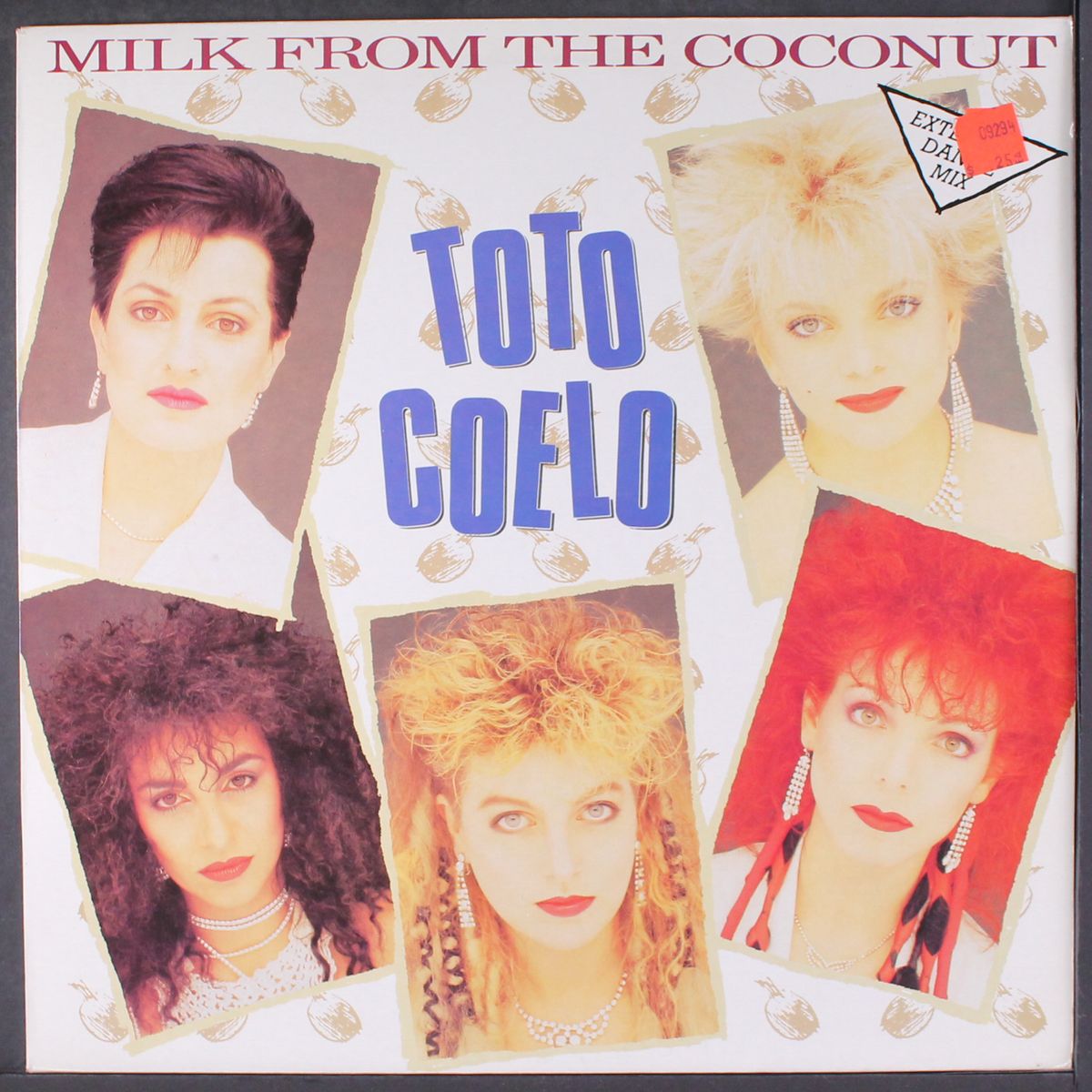 milk form the coconut by TOTO COELO