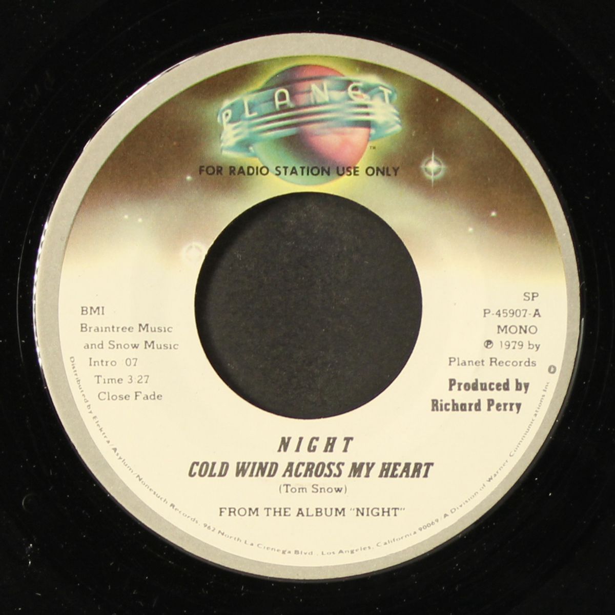 cold wind across my heart by NIGHT
