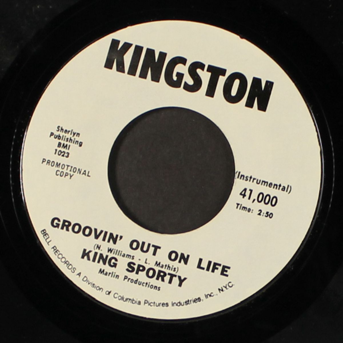 groovin' out on life by KING SPORTY